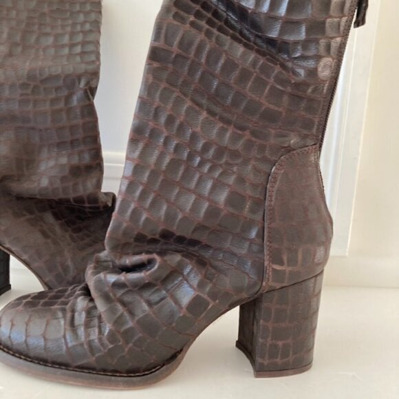 NIB Free People Date Night Elle Bitter Brown Leather Animal Print Block Heels 39 - Picture 6 of 12